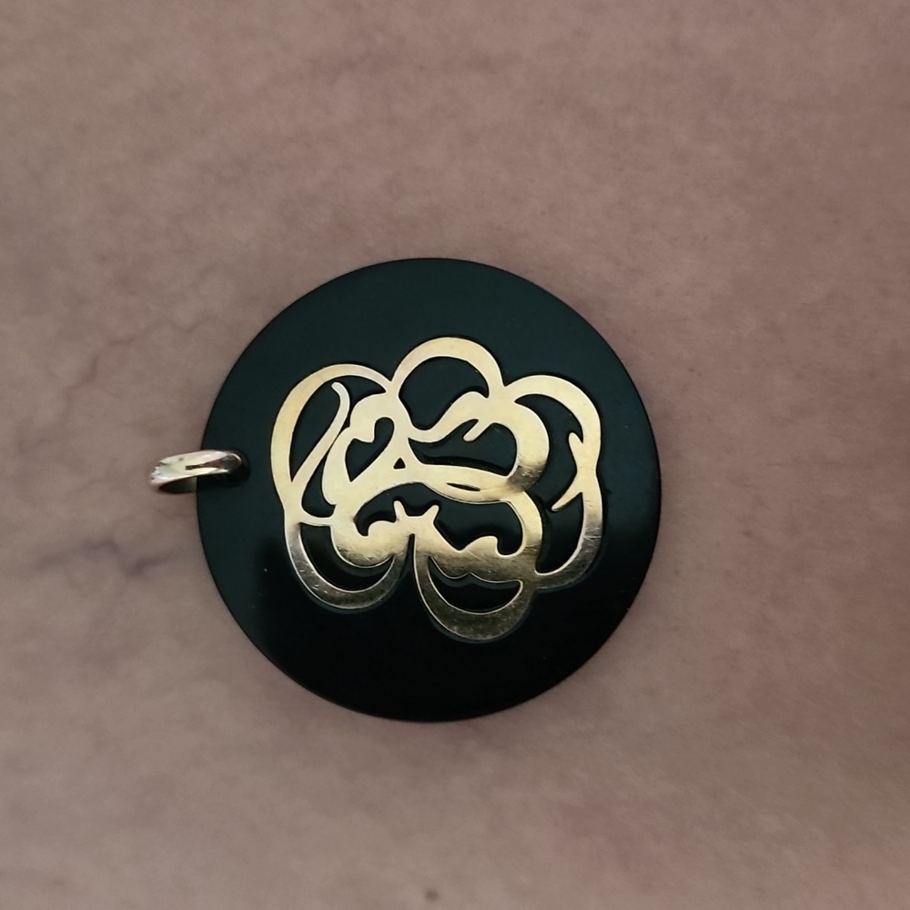 TOUS Rubric pendant in rose vermeil silver and black coloured resin